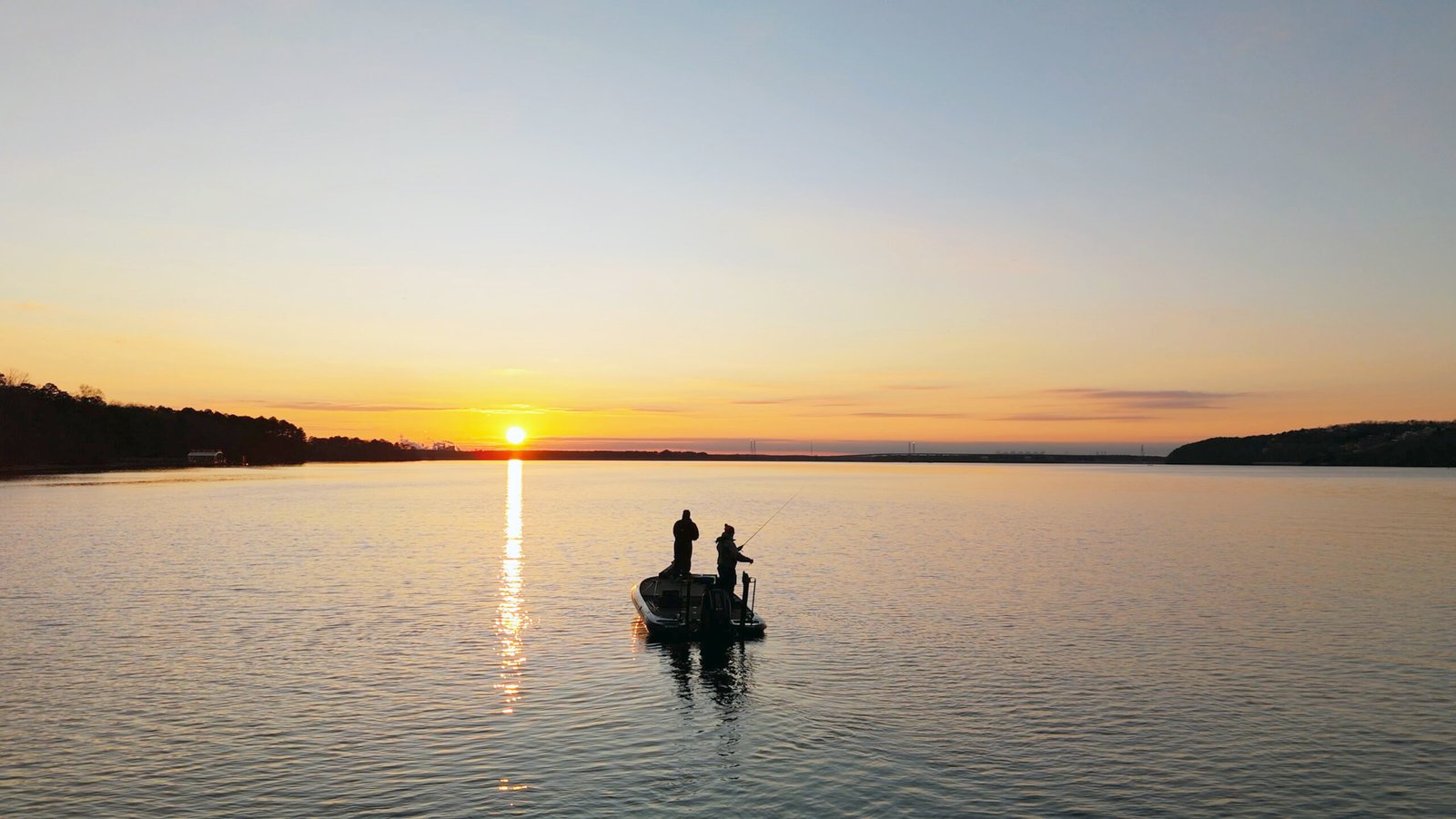 World-class fishing on Pickwick Lake, part of the Great Loop to the Gulf.